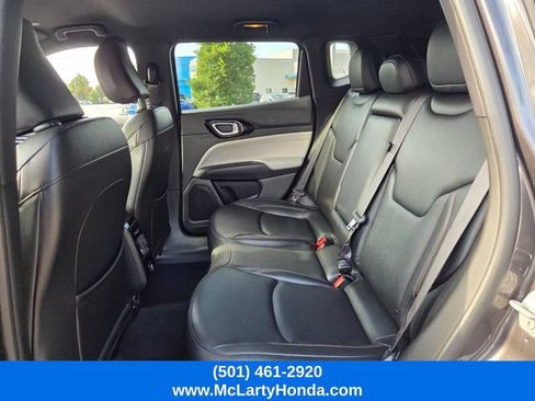 Used 2024 Jeep Compass Limited AWD/4WD image 10