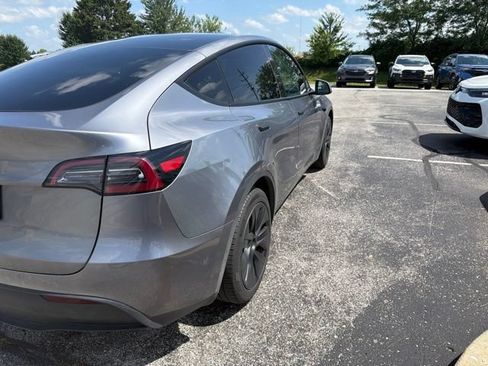 Used 2024 Tesla Model Y Long Range RWD image 6
