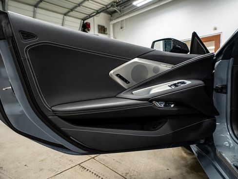 Used 2025 Chevrolet Corvette Stingray Preferred Cpe w/ Z51 Performance Package image 33