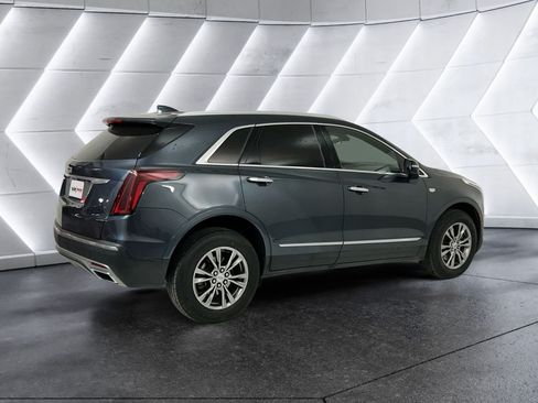 Used 2021 Cadillac XT5 Premium Luxury FWD image 4