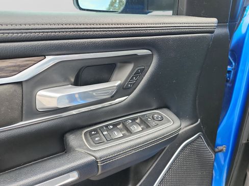 Used 2020 RAM 1500 Laramie image 27