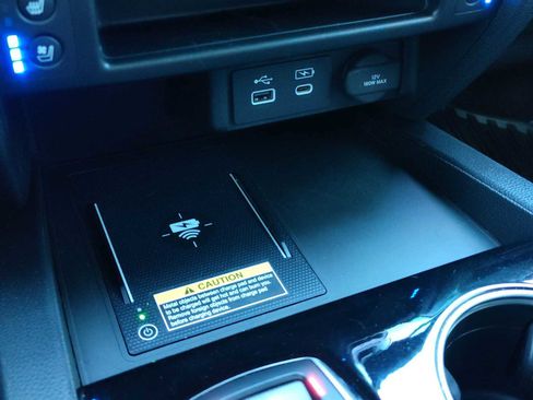 Used 2024 Honda Passport Black Edition image 17