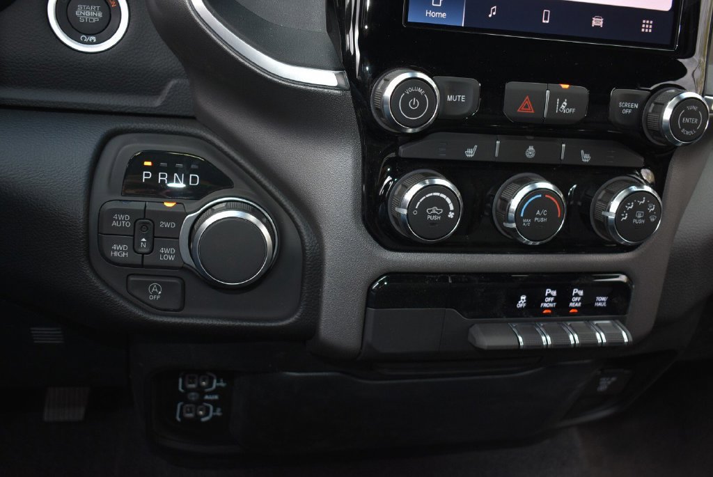New 2026 RAM 1500 Big Horn AWD/4WD image 17