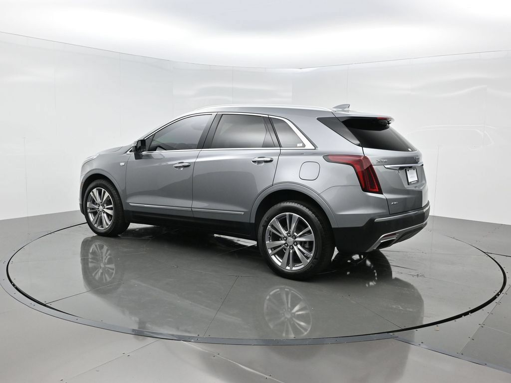 Used 2024 Cadillac XT5 Premium Luxury AWD/4WD image 4