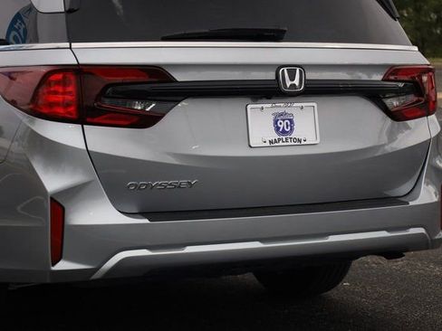 New 2026 Honda Odyssey EX-L image 8