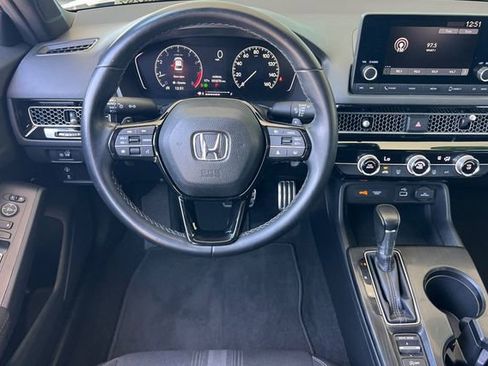 Used 2023 Honda Civic Sport image 16