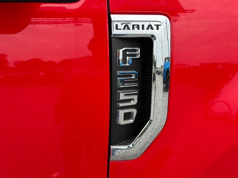 Used 2022 Ford F250 Lariat w/ Lariat Value Package AWD/4WD image 10