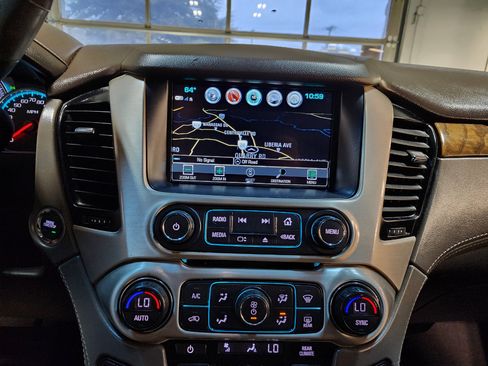 Used 2020 GMC Yukon XL Denali w/ Denali Ultimate Package image 39