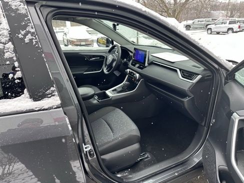 New 2025 Toyota RAV4 XLE image 10