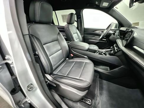 Certified 2026 Chevrolet Traverse LT AWD/4WD image 27