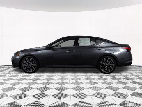 Used 2023 Nissan Altima 2.5 SL FWD image 16