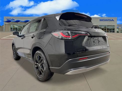 New 2026 Honda HR-V Sport image 3