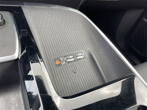 Used 2025 Buick Enclave Preferred image 20