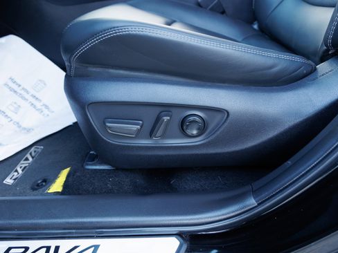 Used 2024 Toyota RAV4 Limited image 42