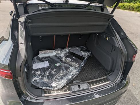 New 2026 Jaguar F-PACE R-Dynamic S image 26