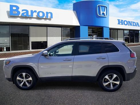 Used 2020 Jeep Cherokee Limited AWD/4WD image 3