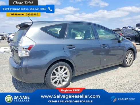 Used 2012 Toyota Prius V Five FWD image 4