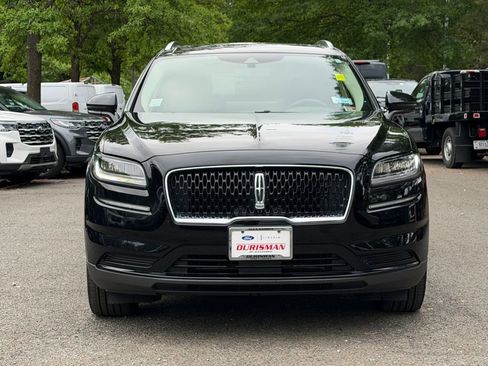 Used 2023 Lincoln Nautilus Reserve w/ Monochromatic Package AWD/4WD image 2