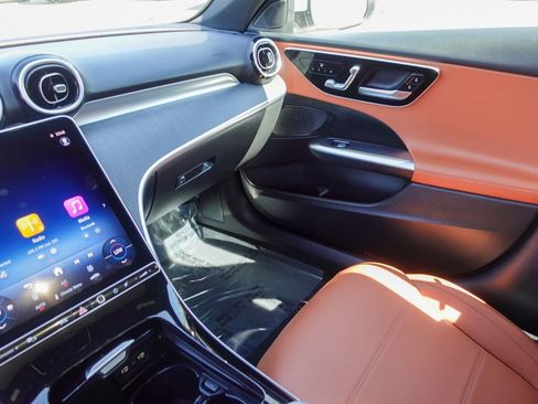 Used 2025 Mercedes-Benz C 300 4MATIC Sedan image 20