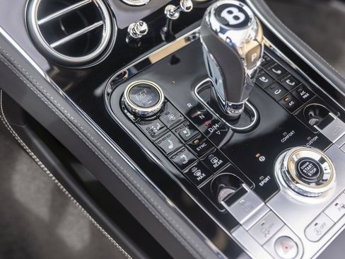 Certified 2024 Bentley Continental GT V8 AWD/4WD image 47
