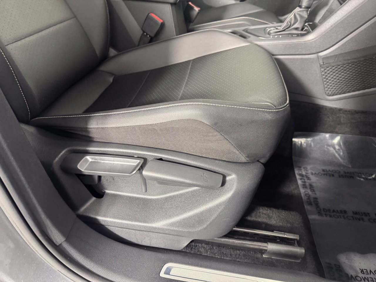 Used 2021 Volkswagen Tiguan SE R-Line FWD image 37
