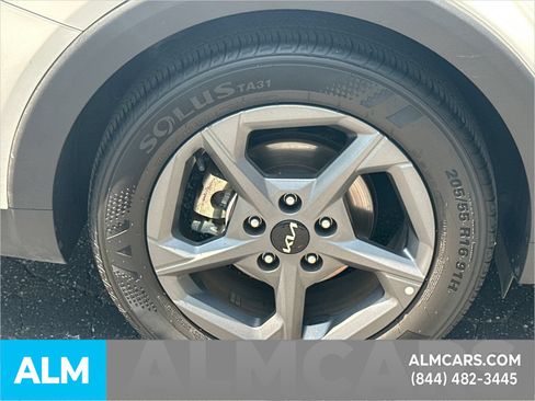 Used 2025 Kia K4 FWD image 20
