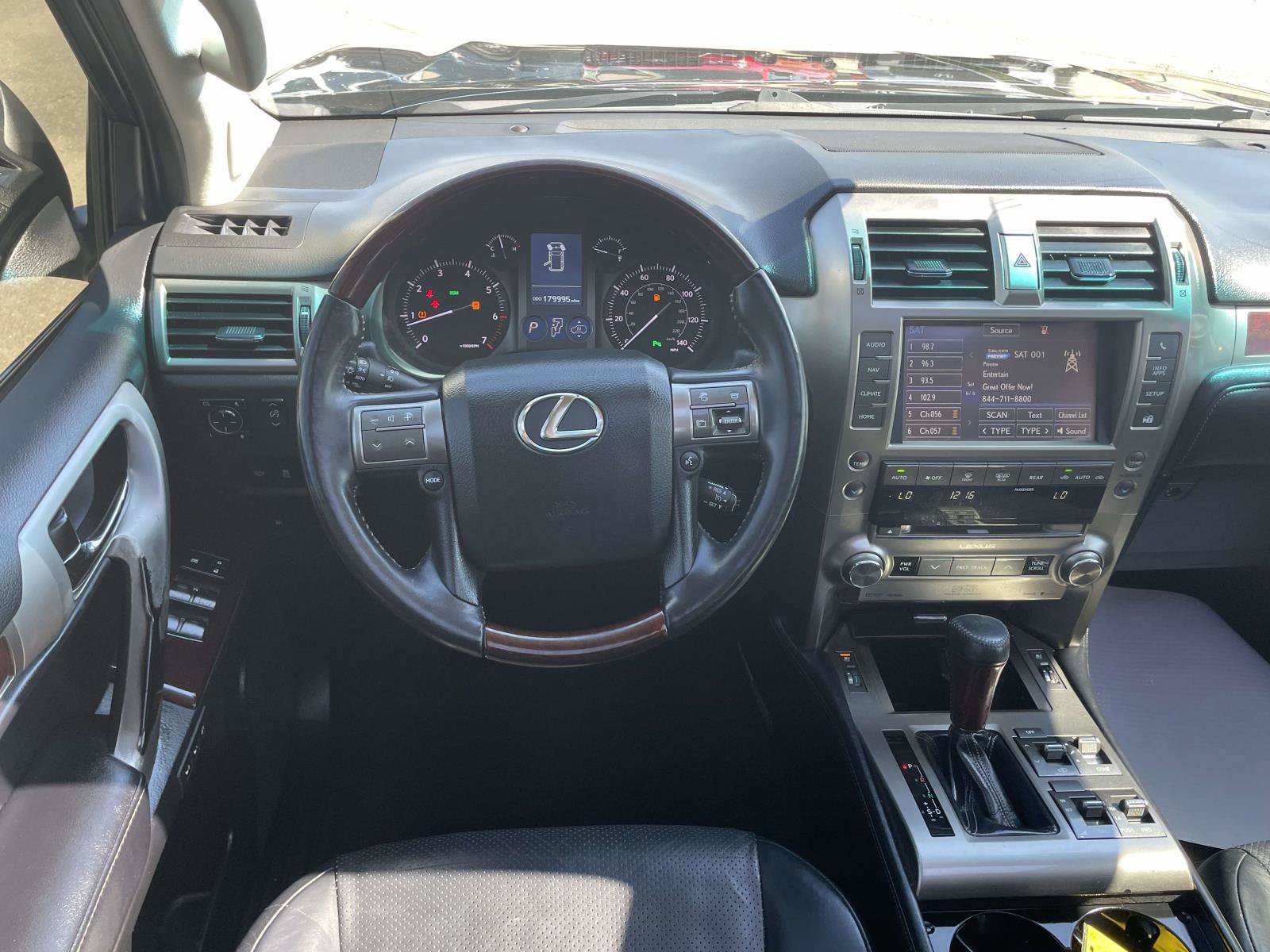 Used 2014 Lexus GX 460 Luxury AWD/4WD image 9