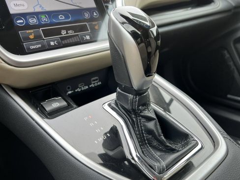 Used 2023 Subaru Outback Limited image 23
