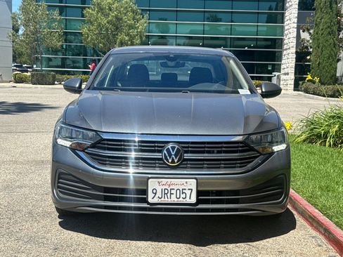 Used 2024 Volkswagen Jetta S FWD image 3