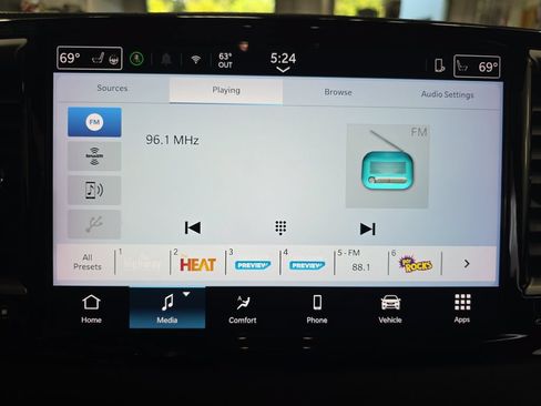 Used 2025 Chrysler Pacifica Select FWD image 24