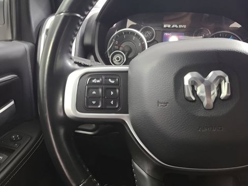 Used 2022 RAM 2500 Big Horn w/ Night Edition AWD/4WD image 27