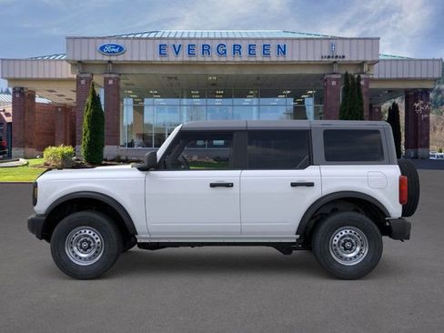 New 2025 Ford Bronco 4-Door image 3