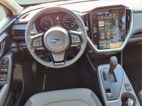 Used 2024 Subaru Crosstrek 2.0i Premium image 4
