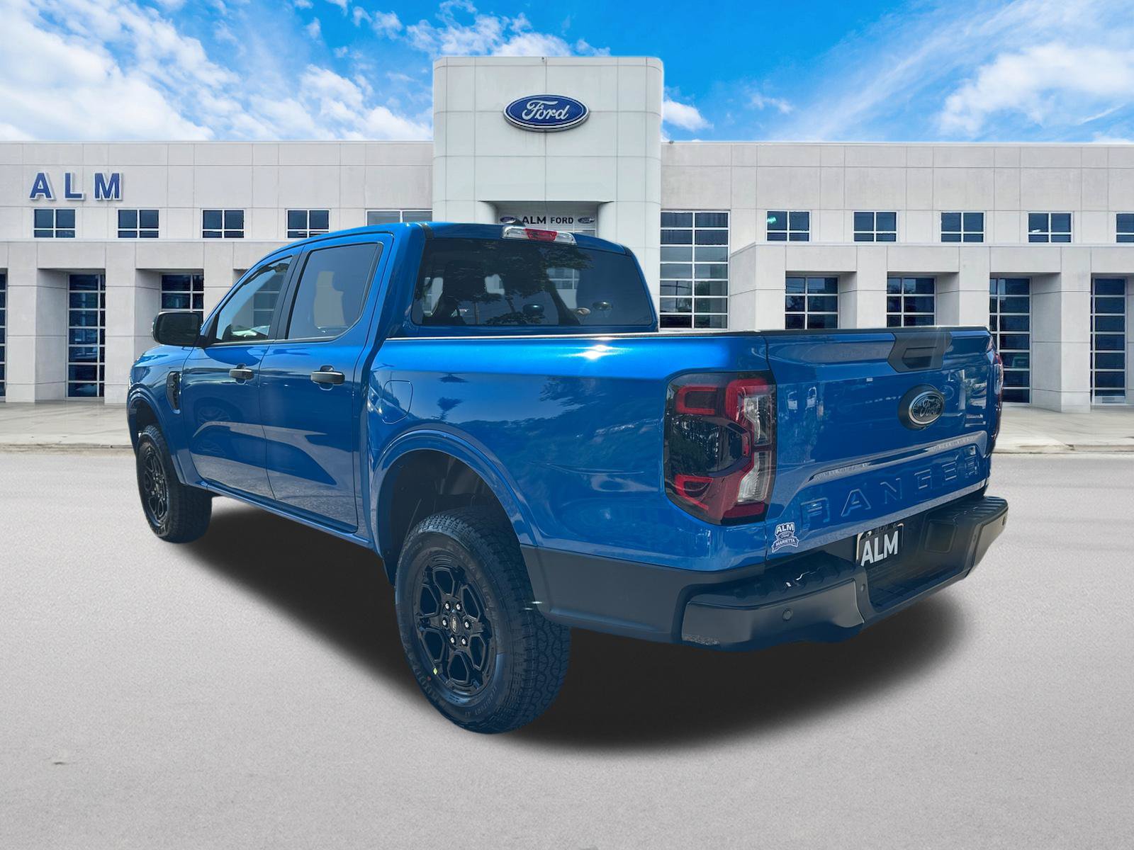 New 2026 Ford Ranger XLT w/ Black Appearance Package RWD image 8