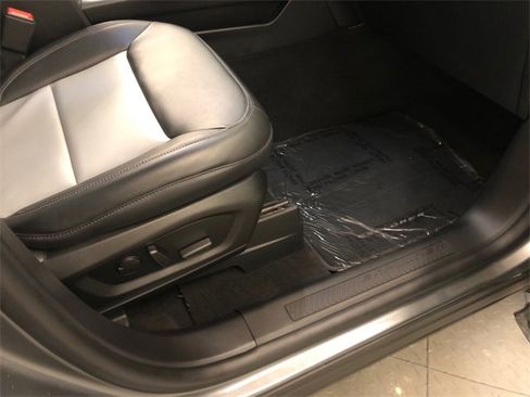 Used 2022 Ford Explorer XLT w/ Equipment Group 202A image 34