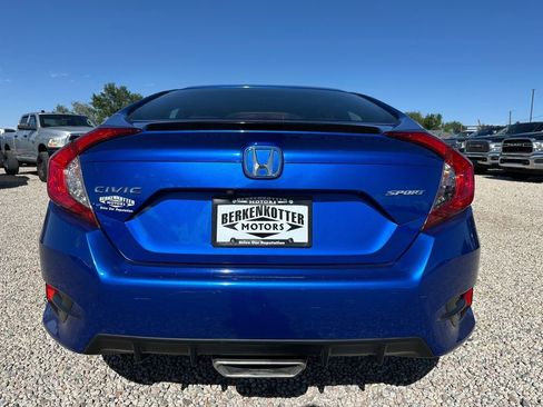 Used 2020 Honda Civic Sport image 9