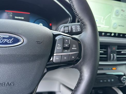 New 2026 Ford Escape SE w/ PHEV Premium Package image 28