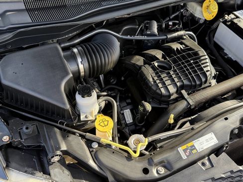 Used 2015 RAM C/V Tradesman w/ UConnect Hands-Free Group FWD image 7
