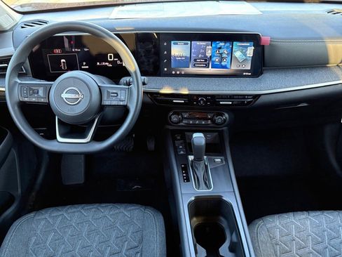 New 2026 Nissan Kicks SV image 10