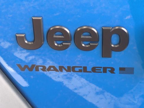 Used 2024 Jeep Wrangler Unlimited Sport AWD/4WD image 12