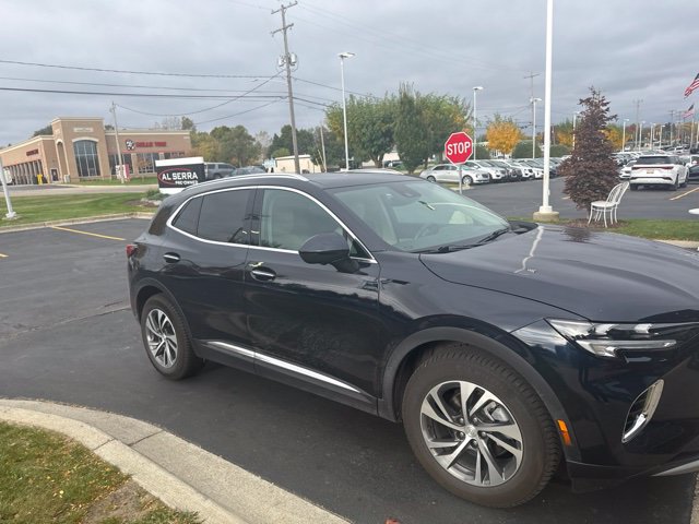 Certified 2021 Buick Envision Essence w/ Technology Package I FWD image 2