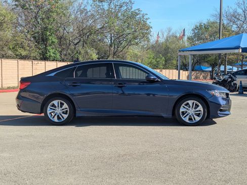 Used 2019 Honda Accord LX image 2