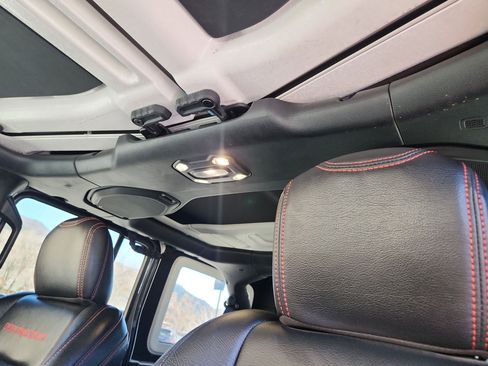 Used 2021 Jeep Wrangler Unlimited Rubicon 4xe w/ Cold Weather Group image 11