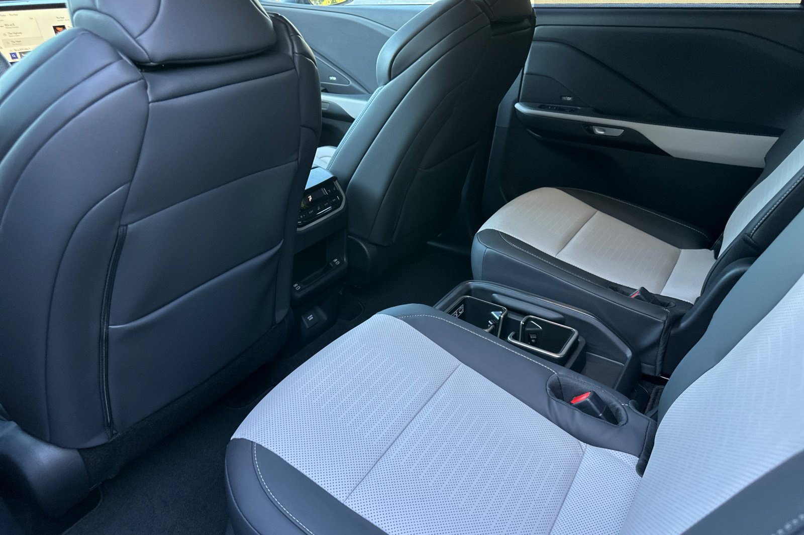 New 2026 Lexus TX 500h AWD w/ Technology Package image 23