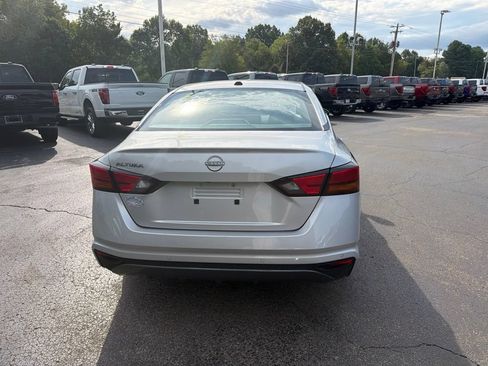 Used 2026 Nissan Altima 2.5 SV FWD image 4