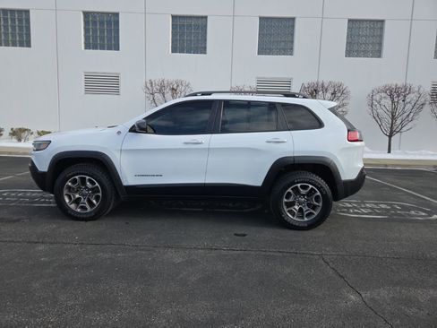 Used 2020 Jeep Cherokee Trailhawk w/ Technology Group image 5