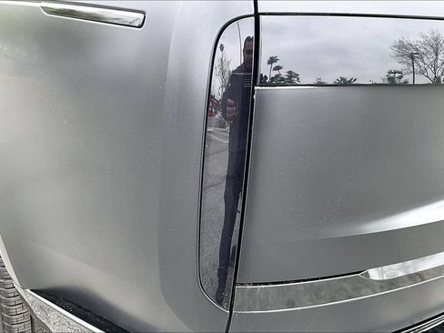 Used 2023 Land Rover Range Rover SE AWD/4WD image 26