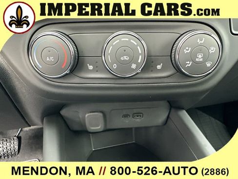 New 2026 Chevrolet Trax RS w/ Sunroof Package FWD image 28