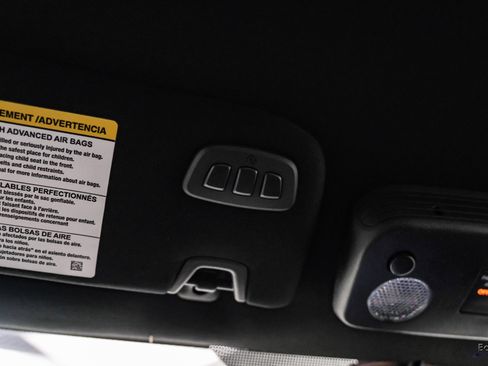 Used 2021 Ford Mustang Shelby GT500 w/ Carbon Fiber Track Pack image 38