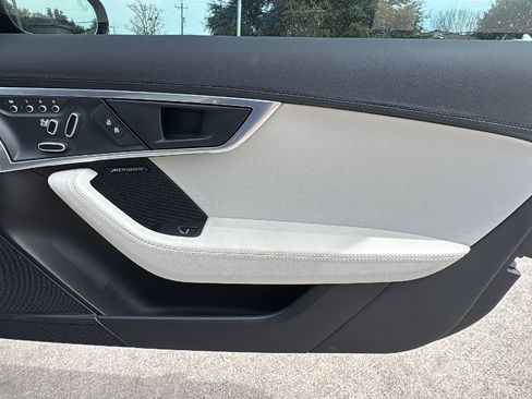 Used 2022 Jaguar F-TYPE Coupe image 25